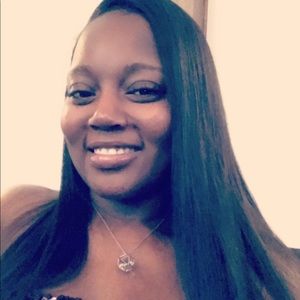 Meet your Posher, Deondrea